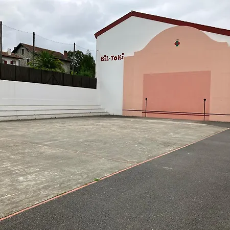 Les Jardins Du Bil Toki ארבון